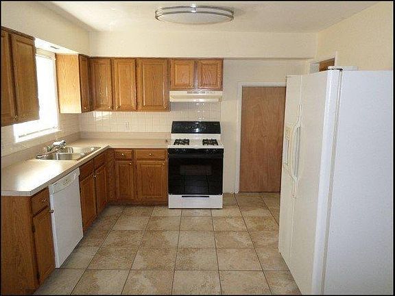 5th image of 3420 Dixiana Dr
