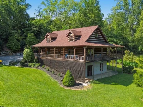 2512 Scravel Rd, Myersville, MD 21773
