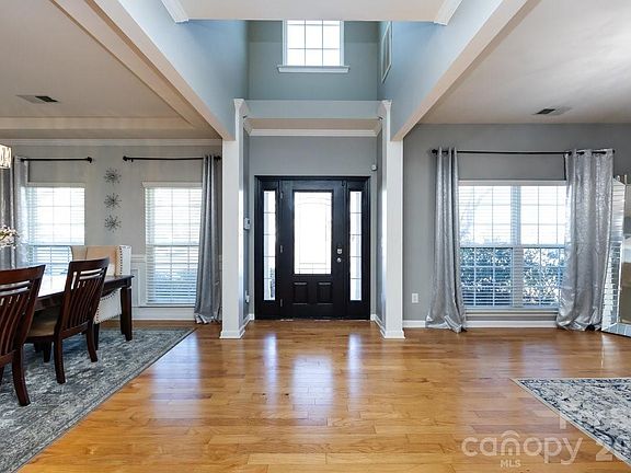 3rd image of 8931 Happiness Rd