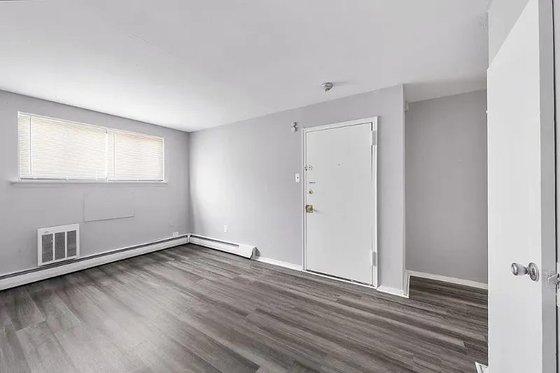 1 bed, $1,195 — Photo 2
