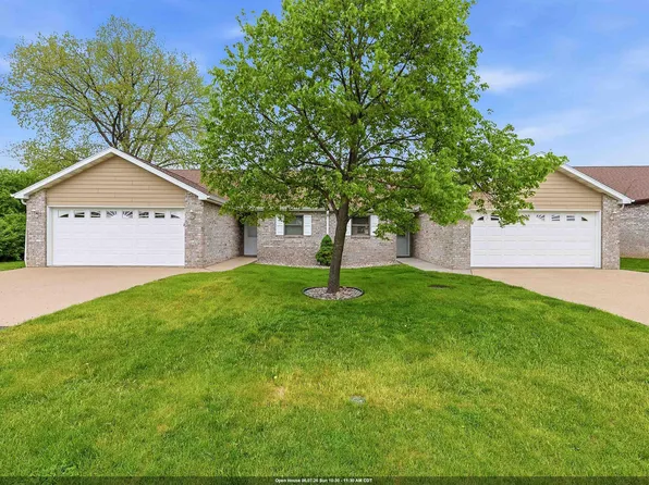1678A Drum Corps Dr, Menasha, WI 54952