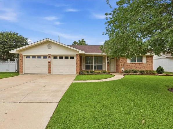 1012 Mimosa Dr, Nederland, TX 77627