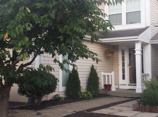 221 Clearbrook Ct, Cranberry Township, PA 16066