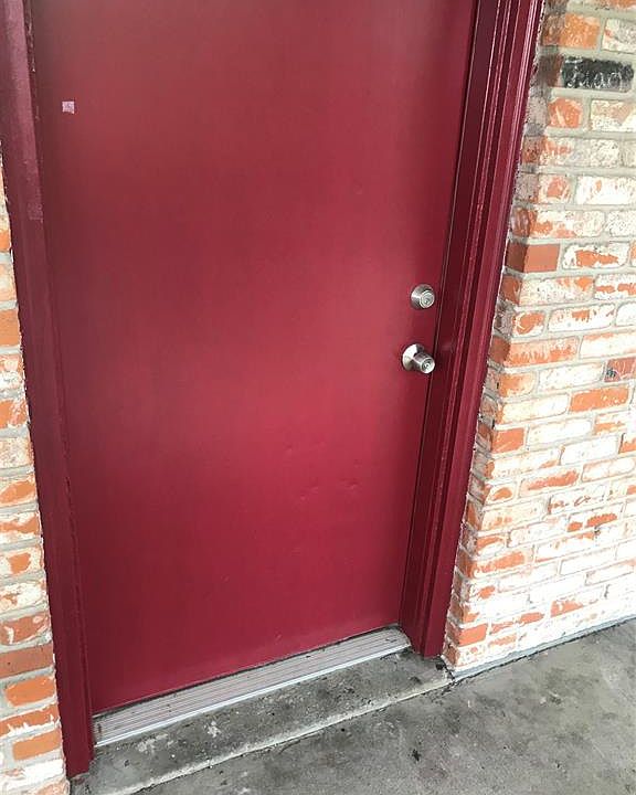 1st image of 6739 Fairway Dr APT 9