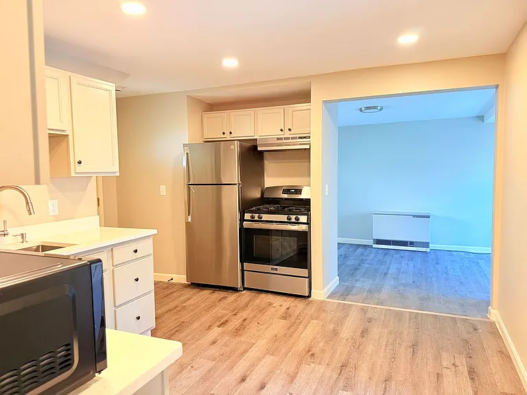 Pet-friendly Apartments for Rent in Hartford, VT! — Photo 16
