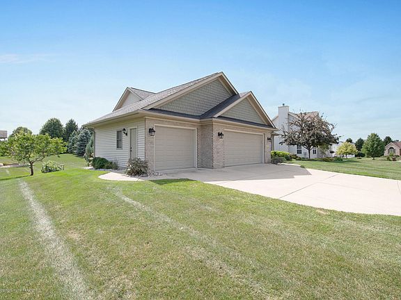 3rd image of 11573 Sara Ann Dr