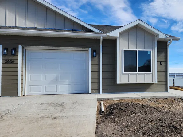 2634 Hennessy Dr, Rapid City, SD