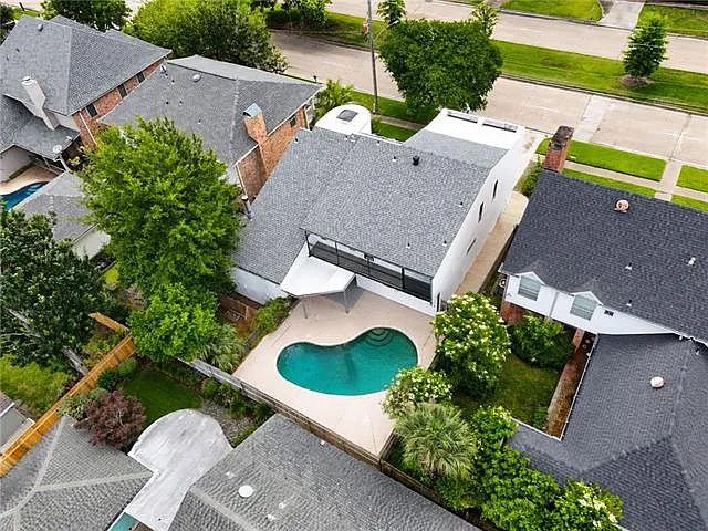 3704 Severn Ave — Photo 42