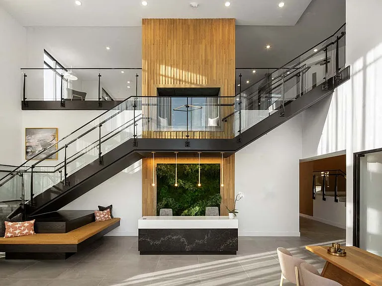 Alta Davis — Photo 15