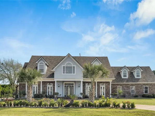 3633 Lake Michel Ct, Gretna, LA 70056