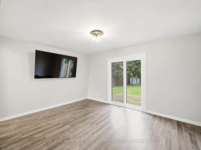 63 Elizabeth St — Photo 16