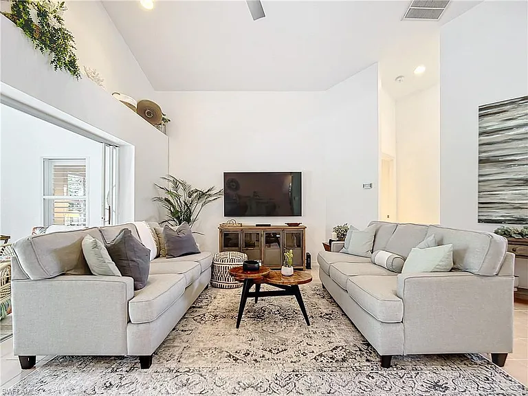 8452 Indian Wells Way — Photo 7