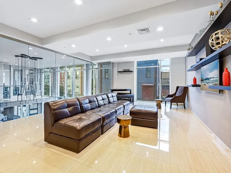 1702 Park Ave #401 — Photo 6
