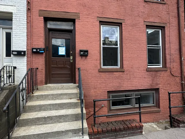 250 4th St APT 1, Troy, NY 12180