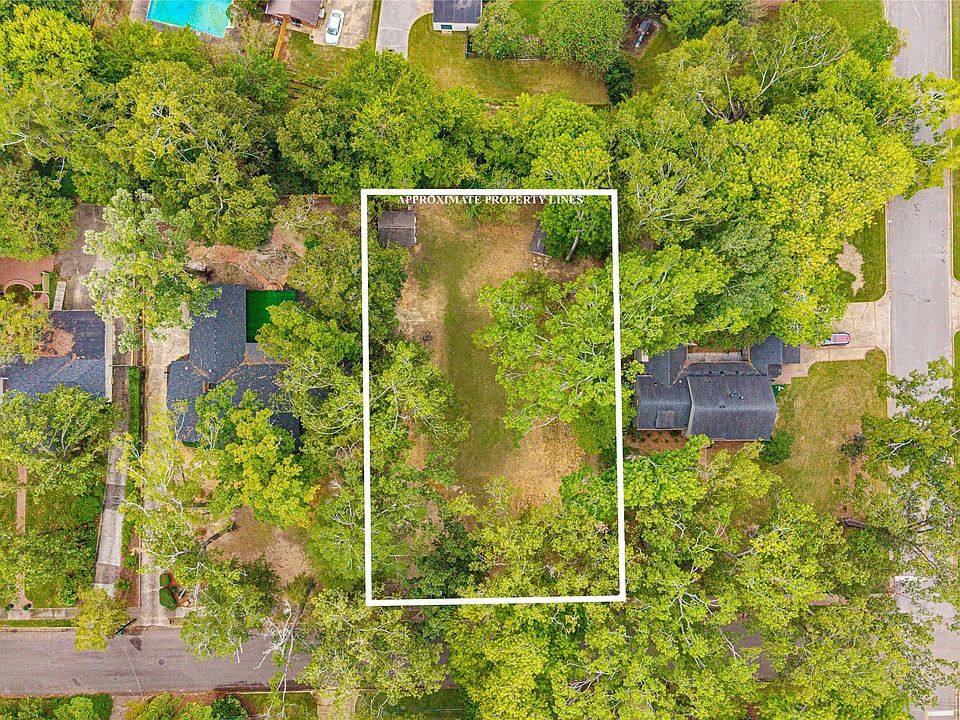 1st image of 1808 Croom Dr