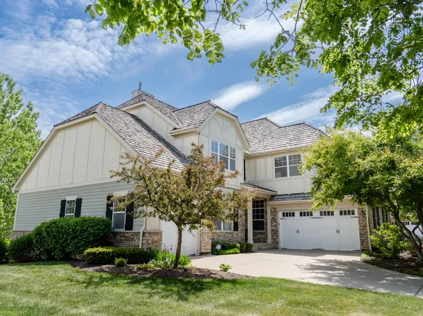612 Kinnear Cv, Inverness, IL 60010