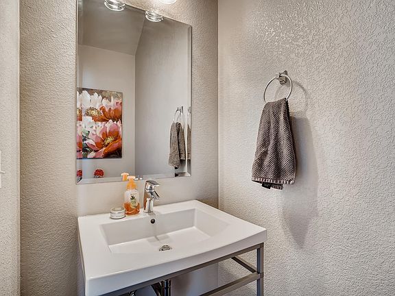 Powder room - main floor