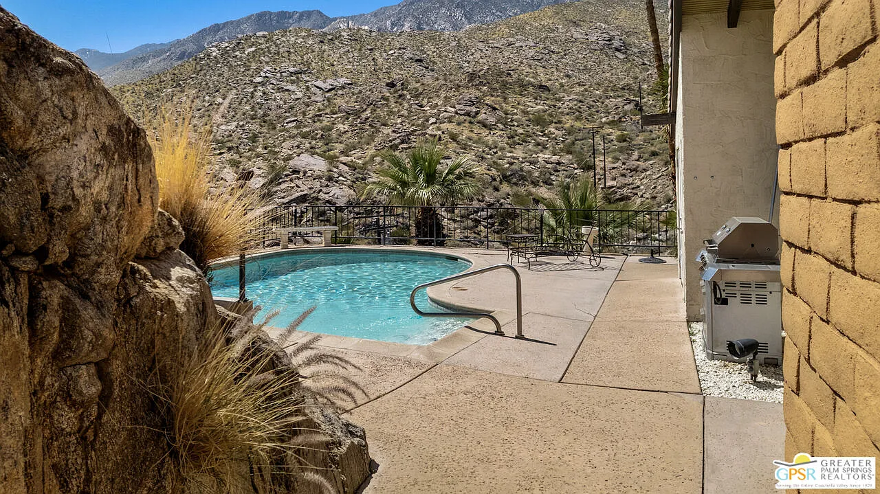 3 bed, 3.0 bath, 2120 sqft, $7,000 — Photo 4