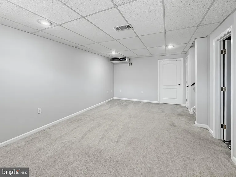 1107 Oak View Dr — Photo 29