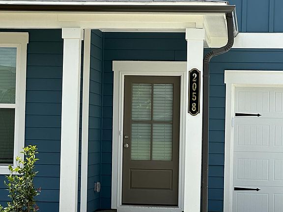 2nd image of 2058 Boxwood Cir