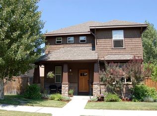 19718 SW Harvard Pl, Bend, OR 97702