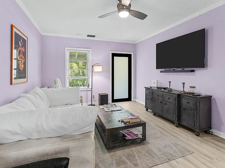 110 Wilson Rd — Photo 8