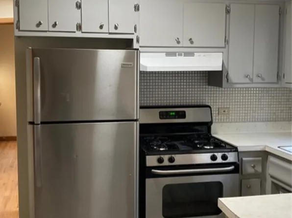 10126 S Pulaski Rd APT 2E, Oak Lawn, IL 60453