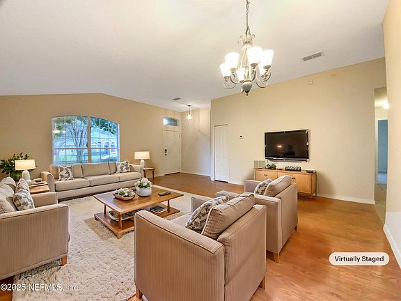 3rd image of 1688 AUSTIN Lane