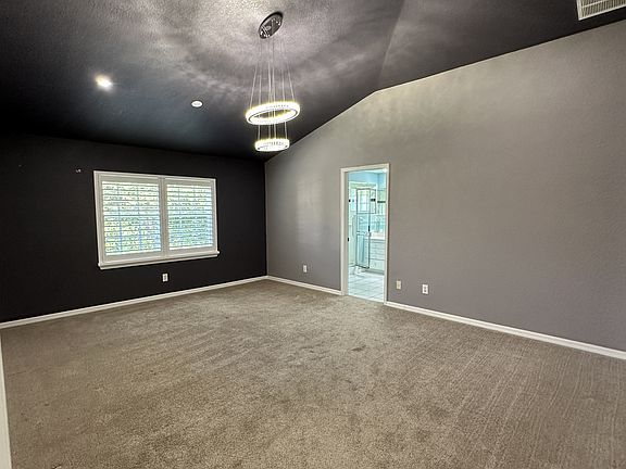 3rd image of 608 Gina Ln