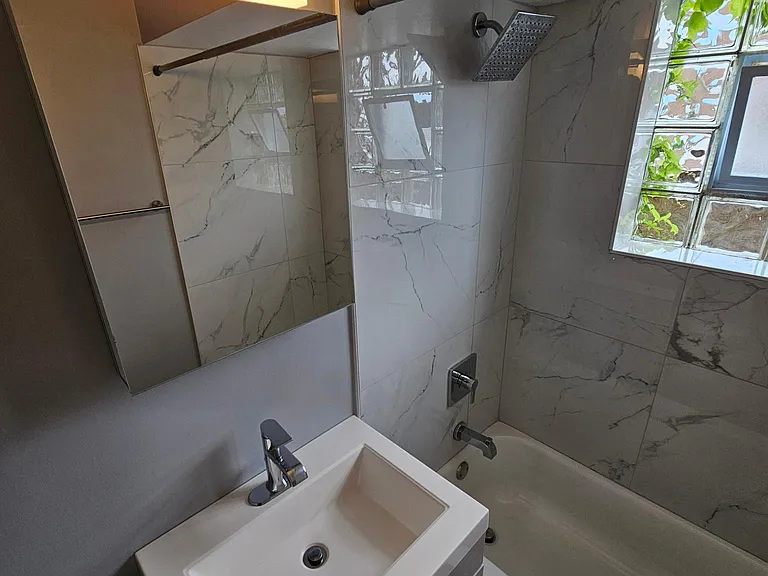 6915 Cermak Rd #7 — Photo 11