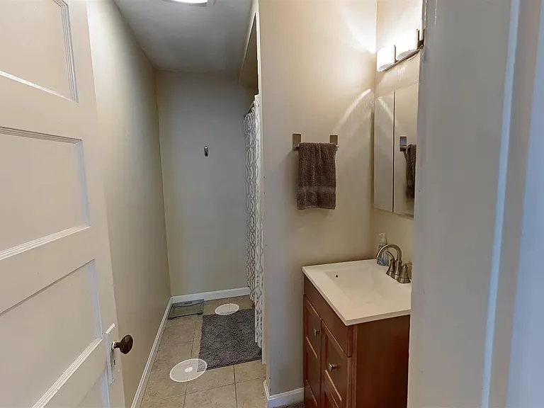 3 Heath St #3 — Photo 4