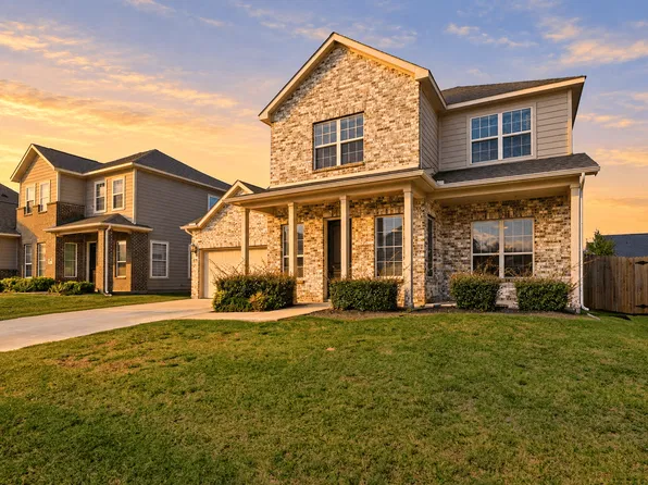 The Residences at Rayzor Ranch