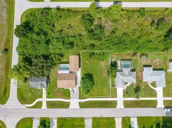 6353 Sunnybrook Blvd, Englewood, FL 34224