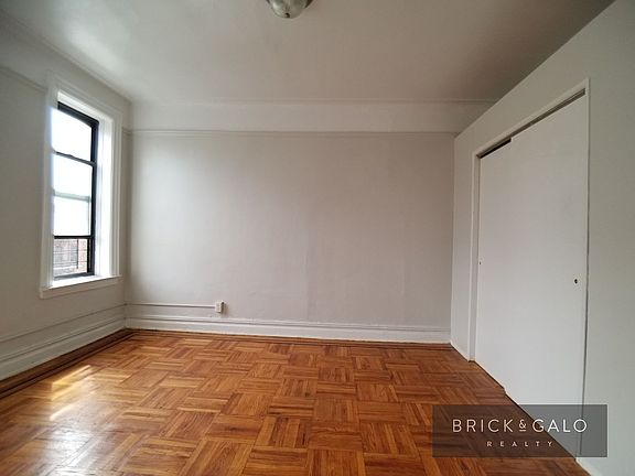 4th image of 1647 Sterling Pl APT 4G
