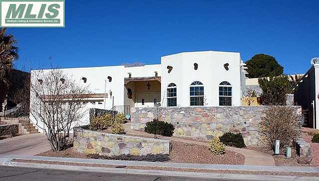 1st image of 3805 Yellowstone Dr