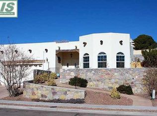 3805 Yellowstone Dr, Las Cruces, NM 88011