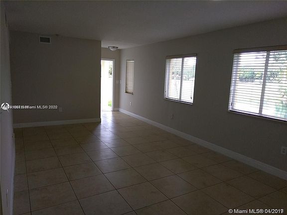 3rd image of 6255 SW 47th Mnr APT 101