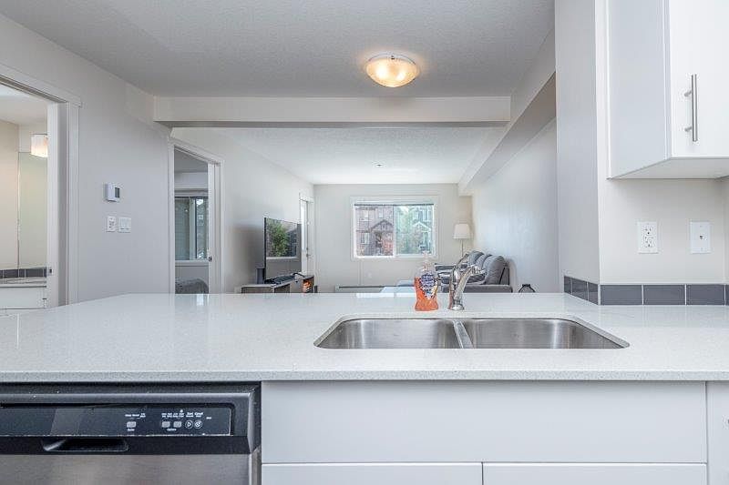 Calgary Apartment for rent - 1 Bedroom — photo 4