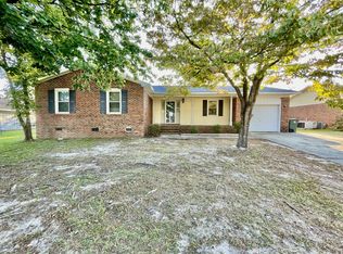 2109 Hollyridge Pl, Fayetteville, NC 28304