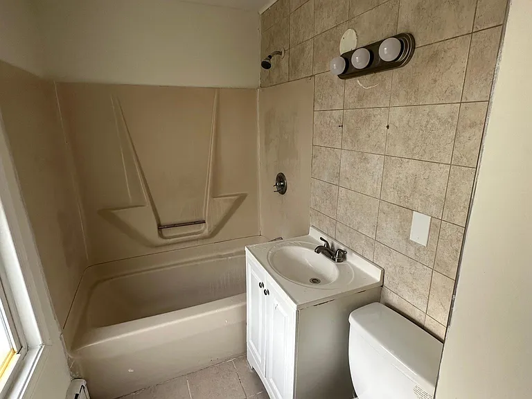 495 Church St #1 — Photo 11