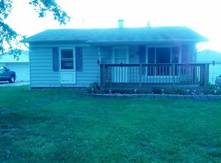 312 8th St E, Milan, IL 61264