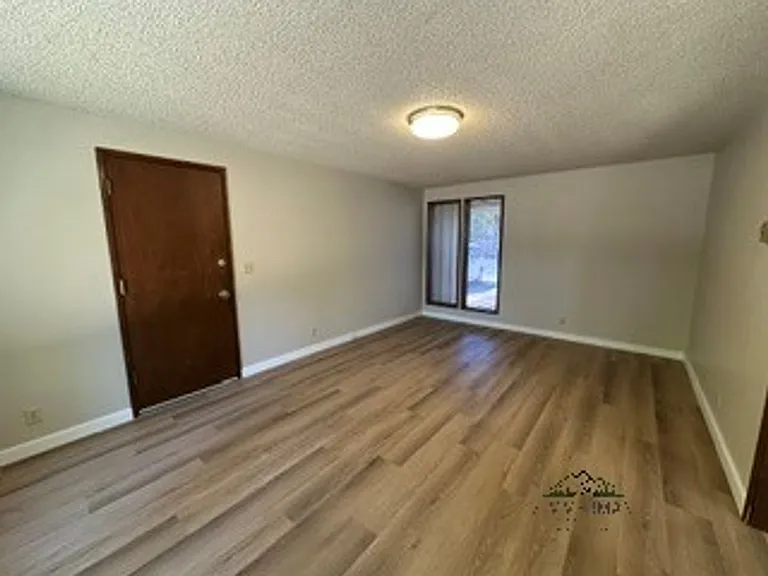2653 Erin Way — Photo 14