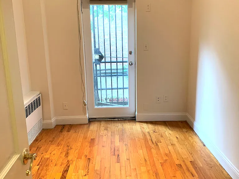 243 W 76th St #1B — Photo 4