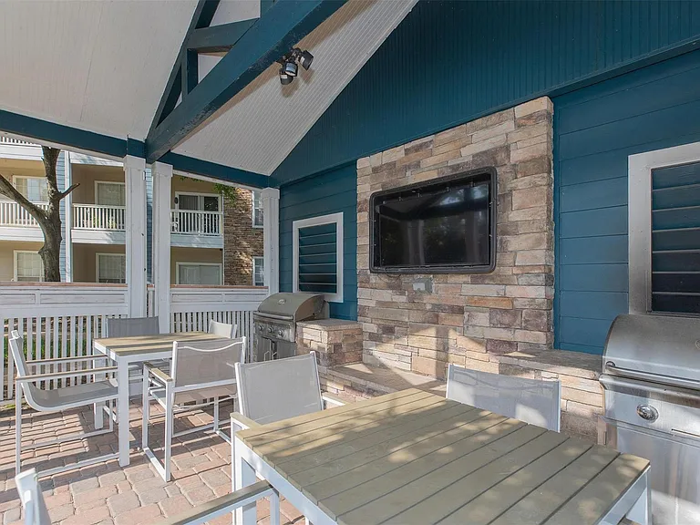 19100 Glenwest Dr #238 — Photo 25