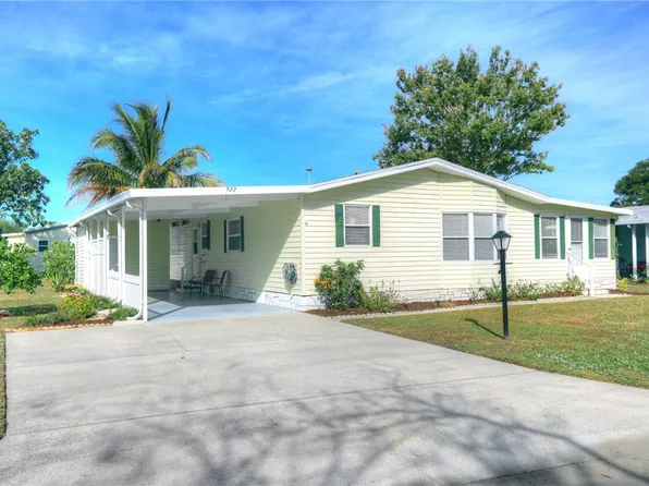 922 Hemlock St, Barefoot Bay, FL 32976