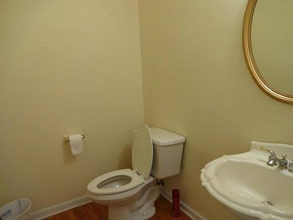 3rd image of 3259 S Pointe Ct