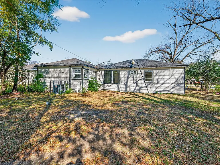 4626 Dewberry St — Photo 45