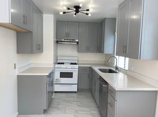 11902 Magnolia Blvd #5, Valley Village, CA 91607