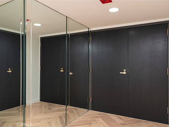 4th image of 345 Pioneer Dr Unit 905