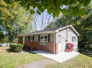 688 Princeton Rd, Johnson City, TN 37601